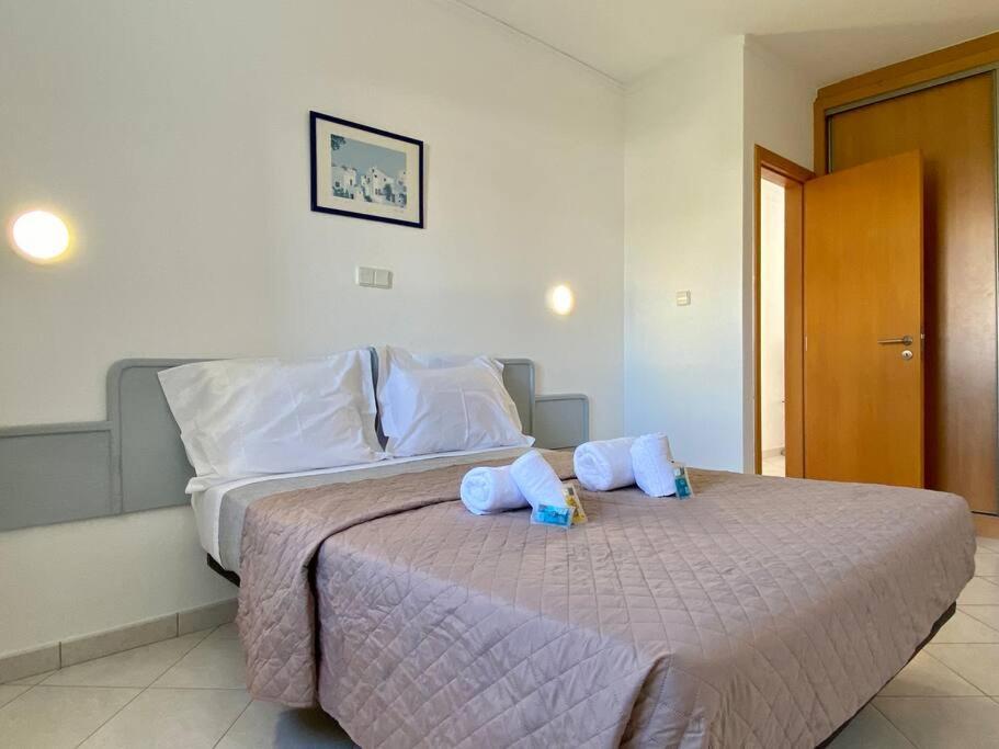 Апартаменти Clube Praia Rocha III Портіман Екстер'єр фото